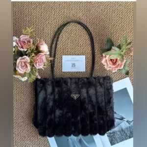 Prada VIP GWP Makeup Bag